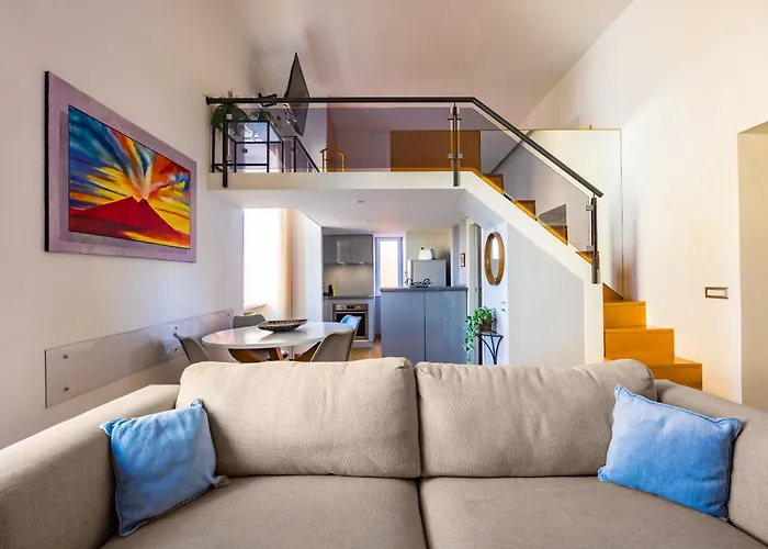 Lite Life Panoramic Flat By Napoliapartments * Napels