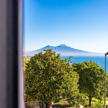 Lite Life Panoramic Flat By Napoliapartments *