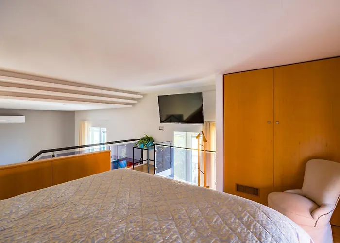 Lite Life Panoramic Flat By Napoliapartments * נאפולי