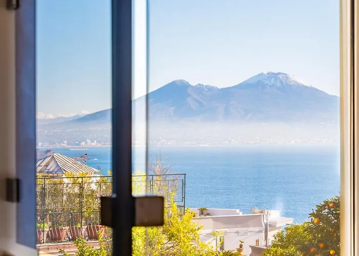 Lite Life Panoramic Flat By Napoliapartments דירה