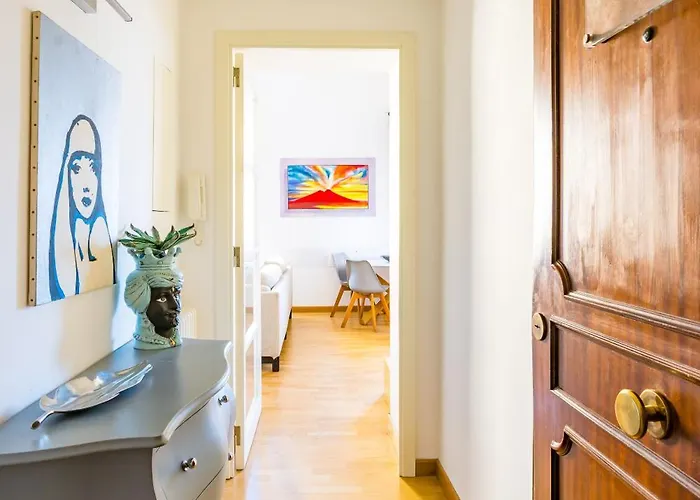 Lite Life Panoramic Flat By Napoliapartments דירה