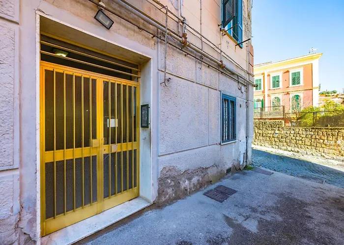 Lite Life Panoramic Flat By Napoliapartments *