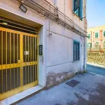 Lite Life Panoramic Flat By Napoliapartments *