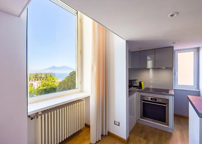 Lite Life Panoramic Flat By Napoliapartments Неаполь
